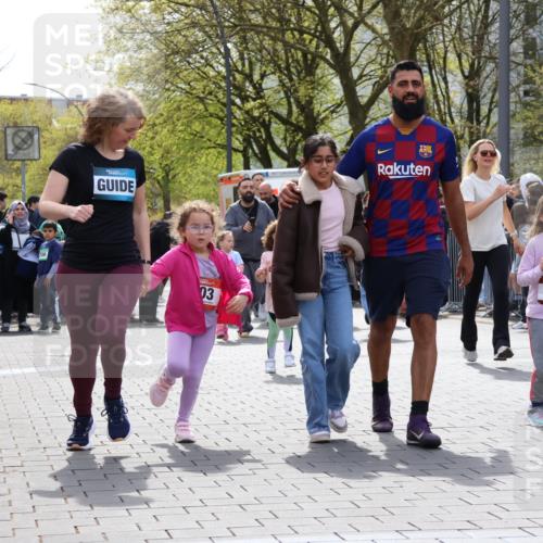 12.04.2026 - 45. Internationalen Wilhelmsburger Insellauf Strokosch-Dieckow http://msf.ph/oto/9491295 12.04.2026 14:10:47 Ziel 202, 709, 195, 912, 188, 430, 210, 701, 699, 703, 54, 147, 112, 643, 1514 meine-sportfotos.de