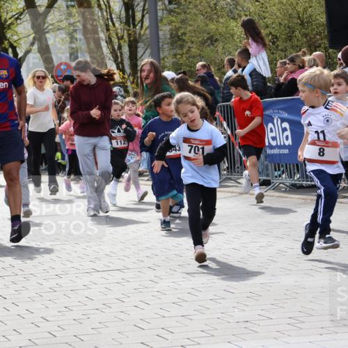 12.04.2026 - 45. Internationalen Wilhelmsburger Insellauf Strokosch-Dieckow http://msf.ph/oto/9491300 12.04.2026 14:10:44 Ziel 553, 204, 705, 645, 910, 613, 789, 202, 709, 195, 912, 188, 430, 210, 701, 699, 703, 54, 147, 112, 643 meine-sportfotos.de