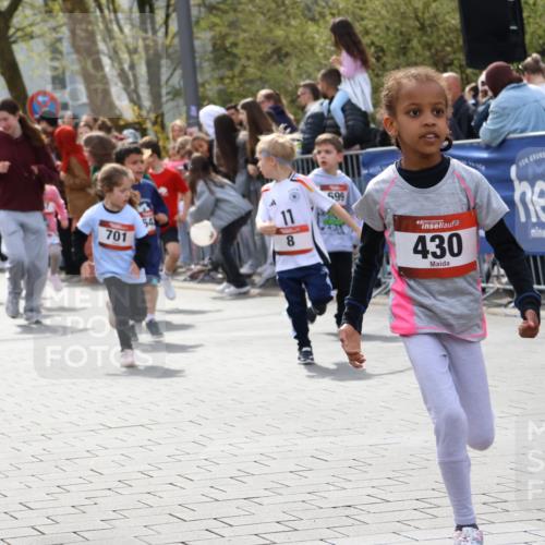 12.04.2026 - 45. Internationalen Wilhelmsburger Insellauf Strokosch-Dieckow http://msf.ph/oto/9491304 12.04.2026 14:10:43 Ziel 553, 204, 705, 645, 910, 613, 789, 202, 709, 195, 912, 188, 430, 210, 701, 699, 703, 54, 147, 112 meine-sportfotos.de