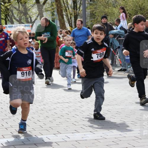 12.04.2026 - 45. Internationalen Wilhelmsburger Insellauf Strokosch-Dieckow http://msf.ph/oto/9491316 12.04.2026 14:10:39 Ziel 722, 239, 704, 725, 1521, 714, 726, 229, 553, 204, 705, 645, 910, 613, 789, 202, 709, 195, 912, 188, 430, 210 meine-sportfotos.de