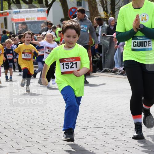 12.04.2026 - 45. Internationalen Wilhelmsburger Insellauf Strokosch-Dieckow http://msf.ph/oto/9491329 12.04.2026 14:10:33 Ziel 184, 187, 42, 706, 246, 243, 717, 724, 929, 722, 239, 704, 725, 1521, 714, 726, 229, 553, 204, 705, 645 meine-sportfotos.de