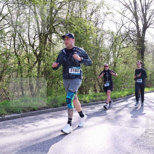 12.04.2026 - 45. Internationalen Wilhelmsburger Insellauf Yannick Fuchs http://msf.ph/oto/9491342 12.04.2026 10:41:24 Laufen 3183, 3237, 4596, 2255, 2256 meine-sportfotos.de