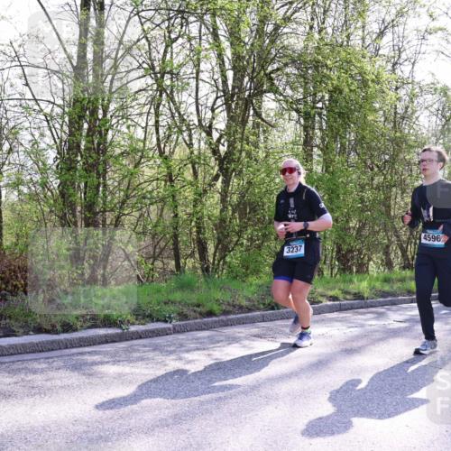 12.04.2026 - 45. Internationalen Wilhelmsburger Insellauf Yannick Fuchs http://msf.ph/oto/9491348 12.04.2026 10:41:25 Laufen 115, 3237, 4596, 2255 meine-sportfotos.de