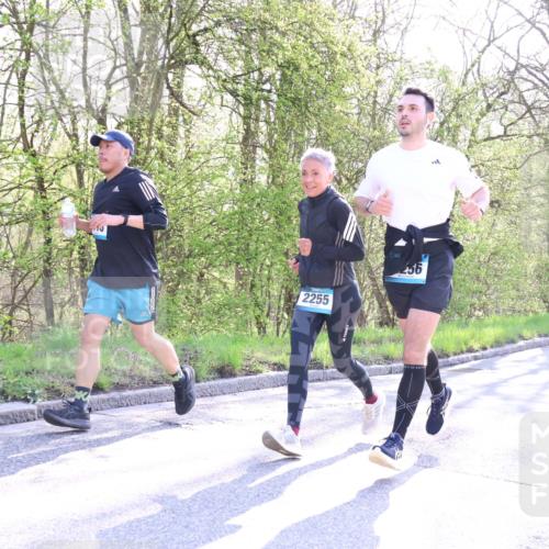12.04.2026 - 45. Internationalen Wilhelmsburger Insellauf Yannick Fuchs http://msf.ph/oto/9491358 12.04.2026 10:41:27 Laufen 2255 meine-sportfotos.de
