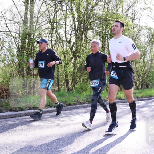 12.04.2026 - 45. Internationalen Wilhelmsburger Insellauf Yannick Fuchs http://msf.ph/oto/9491360 12.04.2026 10:41:27 Laufen 3576, 2255, 22, 5650 meine-sportfotos.de