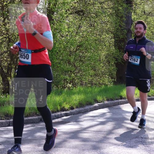 12.04.2026 - 45. Internationalen Wilhelmsburger Insellauf Yannick Fuchs http://msf.ph/oto/9491370 12.04.2026 10:41:29 Laufen 5650, 2162 meine-sportfotos.de