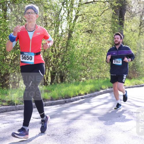 12.04.2026 - 45. Internationalen Wilhelmsburger Insellauf Yannick Fuchs http://msf.ph/oto/9491371 12.04.2026 10:41:29 Laufen 5650, 2162 meine-sportfotos.de