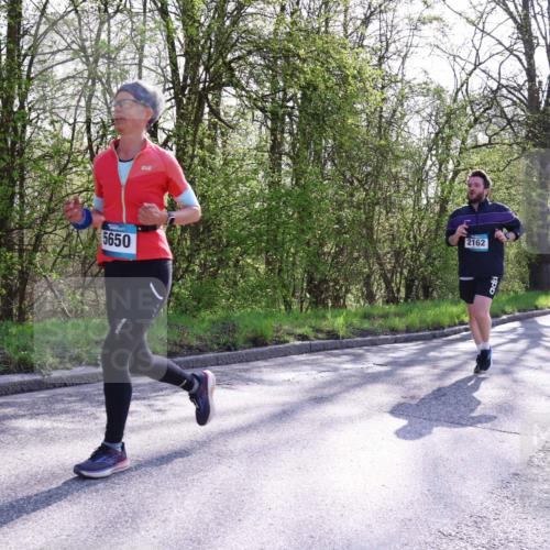 12.04.2026 - 45. Internationalen Wilhelmsburger Insellauf Yannick Fuchs http://msf.ph/oto/9491376 12.04.2026 10:41:30 Laufen 5650, 2162 meine-sportfotos.de