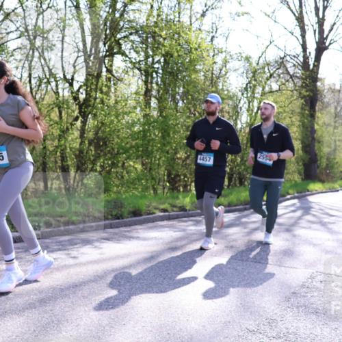 12.04.2026 - 45. Internationalen Wilhelmsburger Insellauf Yannick Fuchs http://msf.ph/oto/9491419 12.04.2026 10:41:38 Laufen 2985, 3505, 4457, 2554 meine-sportfotos.de