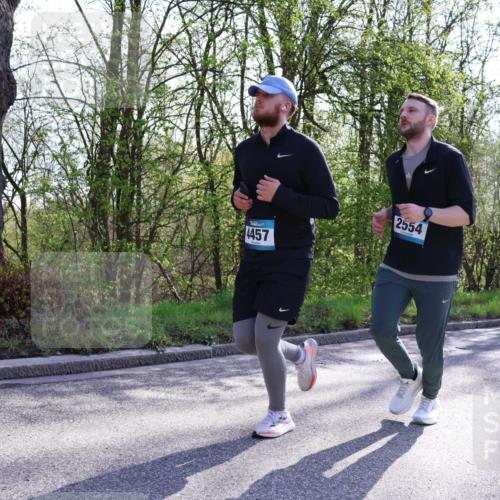 12.04.2026 - 45. Internationalen Wilhelmsburger Insellauf Yannick Fuchs http://msf.ph/oto/9491424 12.04.2026 10:41:39 Laufen 4457, 2554 meine-sportfotos.de