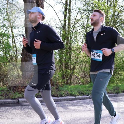 12.04.2026 - 45. Internationalen Wilhelmsburger Insellauf Yannick Fuchs http://msf.ph/oto/9491427 12.04.2026 10:41:40 Laufen 57, 2554 meine-sportfotos.de