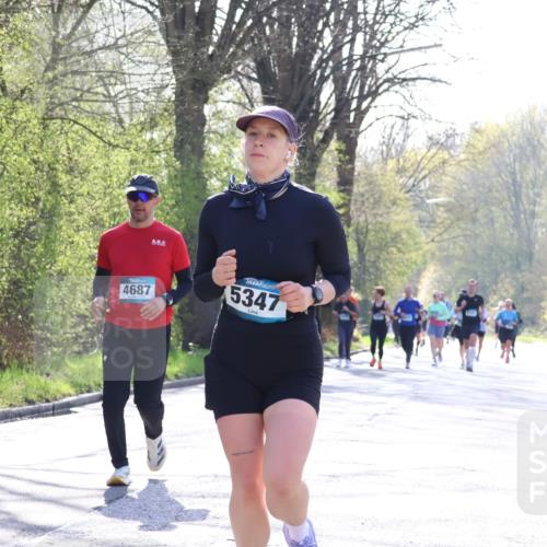 12.04.2026 - 45. Internationalen Wilhelmsburger Insellauf Yannick Fuchs http://msf.ph/oto/9491433 12.04.2026 10:41:42 Laufen 4687, 5347 meine-sportfotos.de