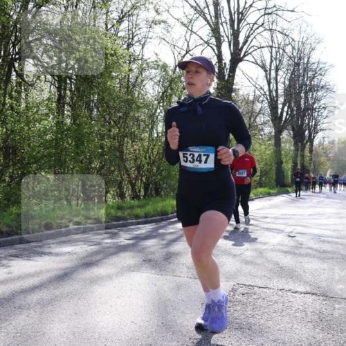 12.04.2026 - 45. Internationalen Wilhelmsburger Insellauf Yannick Fuchs http://msf.ph/oto/9491442 12.04.2026 10:41:43 Laufen 5347, 4687 meine-sportfotos.de