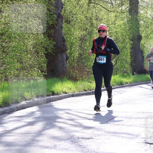 12.04.2026 - 45. Internationalen Wilhelmsburger Insellauf Yannick Fuchs http://msf.ph/oto/9491460 12.04.2026 10:41:47 Laufen 5491, 2004, 3291, 2978, 5740 meine-sportfotos.de