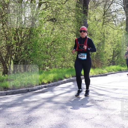 12.04.2026 - 45. Internationalen Wilhelmsburger Insellauf Yannick Fuchs http://msf.ph/oto/9491468 12.04.2026 10:41:48 Laufen 5491, 2004, 3291, 2978 meine-sportfotos.de