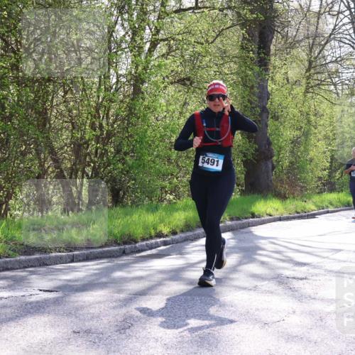 12.04.2026 - 45. Internationalen Wilhelmsburger Insellauf Yannick Fuchs http://msf.ph/oto/9491471 12.04.2026 10:41:49 Laufen 5491, 2004, 3291, 2978 meine-sportfotos.de