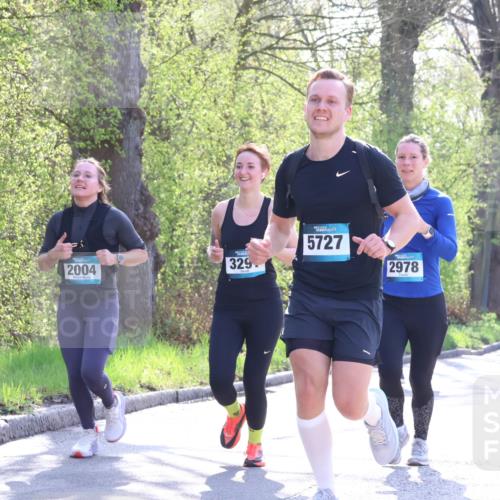 12.04.2026 - 45. Internationalen Wilhelmsburger Insellauf Yannick Fuchs http://msf.ph/oto/9491483 12.04.2026 10:41:51 Laufen 329, 2004, 5727, 2978, 2795, 5501 meine-sportfotos.de