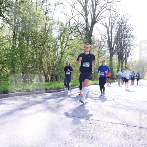 12.04.2026 - 45. Internationalen Wilhelmsburger Insellauf Yannick Fuchs http://msf.ph/oto/9491489 12.04.2026 10:41:52 Laufen 2004, 5727, 2978 meine-sportfotos.de