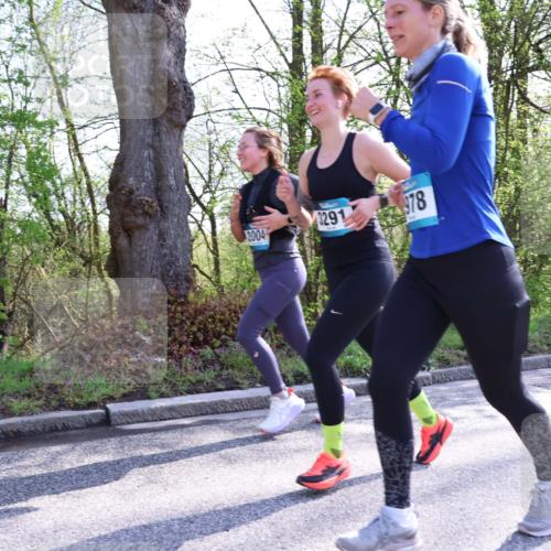 12.04.2026 - 45. Internationalen Wilhelmsburger Insellauf Yannick Fuchs http://msf.ph/oto/9491502 12.04.2026 10:41:55 Laufen 2004, 3291, 978 meine-sportfotos.de