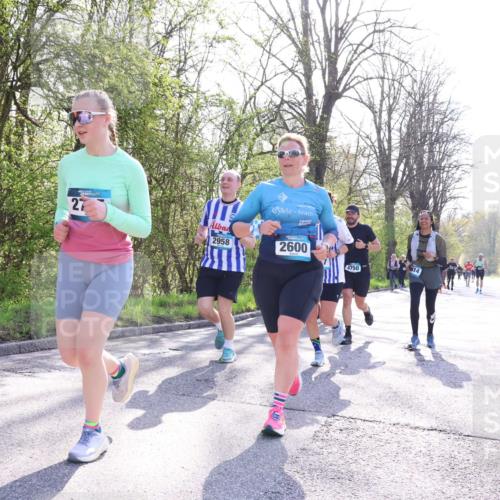 12.04.2026 - 45. Internationalen Wilhelmsburger Insellauf Yannick Fuchs http://msf.ph/oto/9491522 12.04.2026 10:41:59 Laufen 27, 2958, 2600, 4750 meine-sportfotos.de