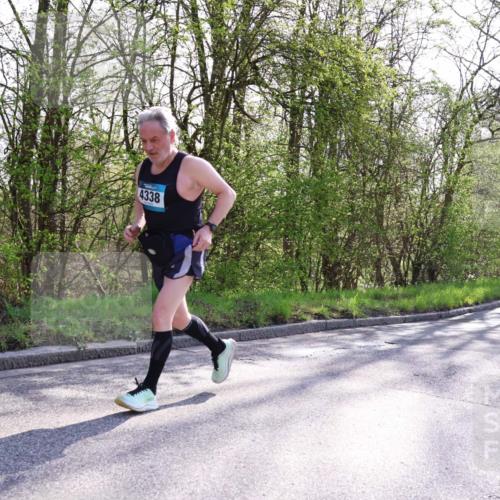 12.04.2026 - 45. Internationalen Wilhelmsburger Insellauf Yannick Fuchs http://msf.ph/oto/9491536 12.04.2026 10:42:02 Laufen 4338 meine-sportfotos.de