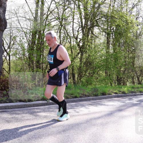 12.04.2026 - 45. Internationalen Wilhelmsburger Insellauf Yannick Fuchs http://msf.ph/oto/9491537 12.04.2026 10:42:02 Laufen 4338 meine-sportfotos.de