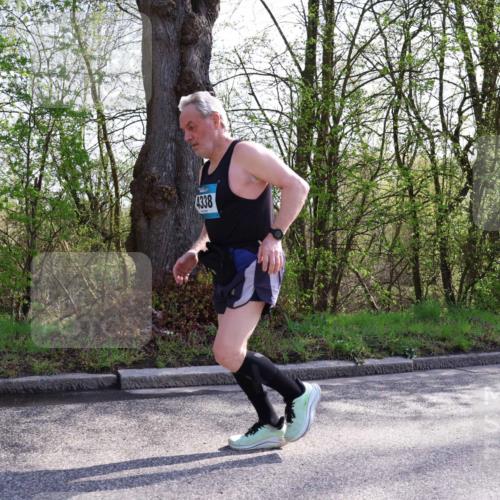12.04.2026 - 45. Internationalen Wilhelmsburger Insellauf Yannick Fuchs http://msf.ph/oto/9491539 12.04.2026 10:42:02 Laufen 4338 meine-sportfotos.de