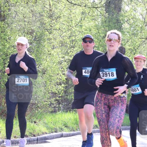 12.04.2026 - 45. Internationalen Wilhelmsburger Insellauf Yannick Fuchs http://msf.ph/oto/9491541 12.04.2026 10:42:03 Laufen 2701, 48, 3918, 4801, 554 meine-sportfotos.de