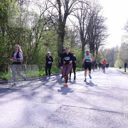 12.04.2026 - 45. Internationalen Wilhelmsburger Insellauf Yannick Fuchs http://msf.ph/oto/9491553 12.04.2026 10:42:05 Laufen 2701, 3918, 2399 meine-sportfotos.de