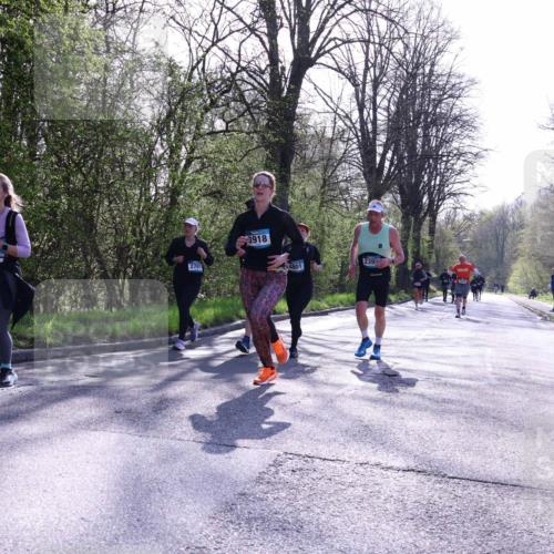 12.04.2026 - 45. Internationalen Wilhelmsburger Insellauf Yannick Fuchs http://msf.ph/oto/9491556 12.04.2026 10:42:06 Laufen 2701, 3918, 4801, 239 meine-sportfotos.de