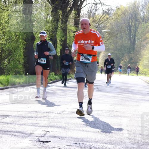 12.04.2026 - 45. Internationalen Wilhelmsburger Insellauf Yannick Fuchs http://msf.ph/oto/9491572 12.04.2026 10:42:09 Laufen 5544, 5006, 5614 meine-sportfotos.de