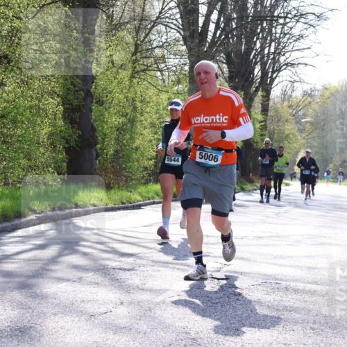12.04.2026 - 45. Internationalen Wilhelmsburger Insellauf Yannick Fuchs http://msf.ph/oto/9491582 12.04.2026 10:42:11 Laufen 5544, 5006 meine-sportfotos.de