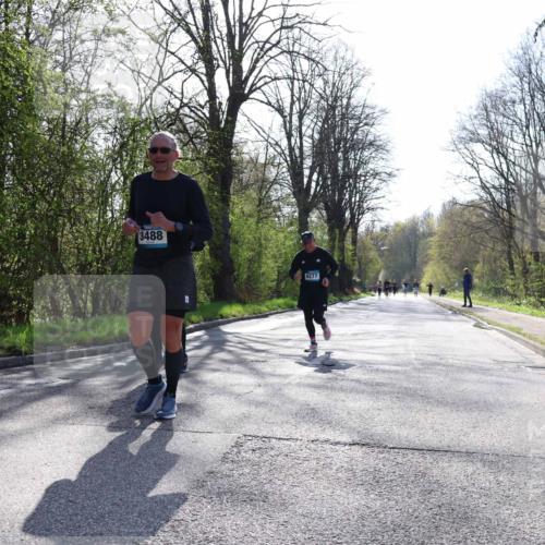 12.04.2026 - 45. Internationalen Wilhelmsburger Insellauf Yannick Fuchs http://msf.ph/oto/9491623 12.04.2026 10:42:20 Laufen 3488, 4277 meine-sportfotos.de