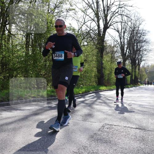 12.04.2026 - 45. Internationalen Wilhelmsburger Insellauf Yannick Fuchs http://msf.ph/oto/9491626 12.04.2026 10:42:20 Laufen 3488, 88, 4277 meine-sportfotos.de