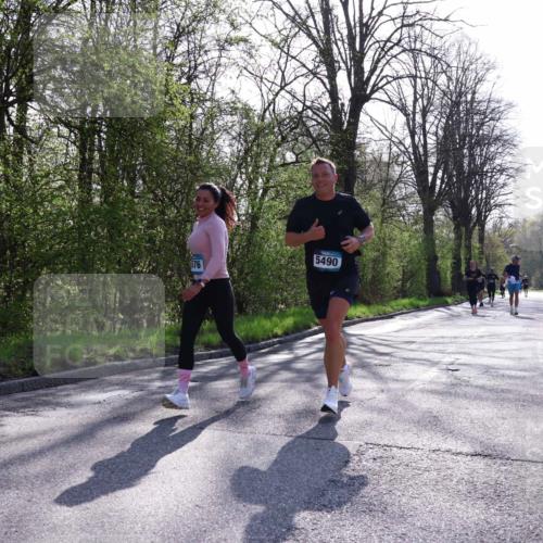 12.04.2026 - 45. Internationalen Wilhelmsburger Insellauf Yannick Fuchs http://msf.ph/oto/9491662 12.04.2026 10:42:37 Laufen 5490, 576 meine-sportfotos.de