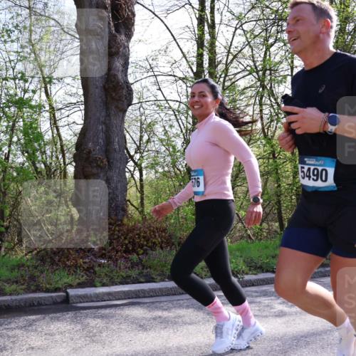 12.04.2026 - 45. Internationalen Wilhelmsburger Insellauf Yannick Fuchs http://msf.ph/oto/9491668 12.04.2026 10:42:38 Laufen 576, 5490 meine-sportfotos.de