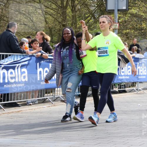 12.04.2026 - 45. Internationalen Wilhelmsburger Insellauf Strokosch-Dieckow http://msf.ph/oto/9491679 12.04.2026 14:56:52 Ziel  meine-sportfotos.de