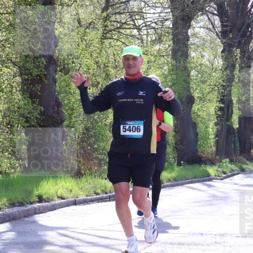 12.04.2026 - 45. Internationalen Wilhelmsburger Insellauf Yannick Fuchs http://msf.ph/oto/9491733 12.04.2026 10:42:53 Laufen 2015, 5406 meine-sportfotos.de