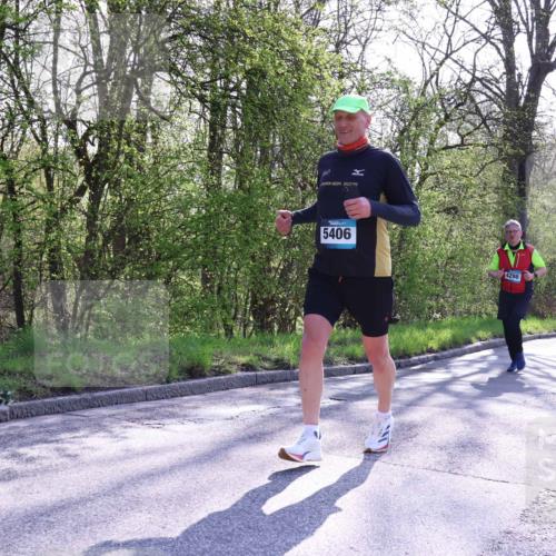 12.04.2026 - 45. Internationalen Wilhelmsburger Insellauf Yannick Fuchs http://msf.ph/oto/9491749 12.04.2026 10:42:55 Laufen 2015, 5406, 4298 meine-sportfotos.de
