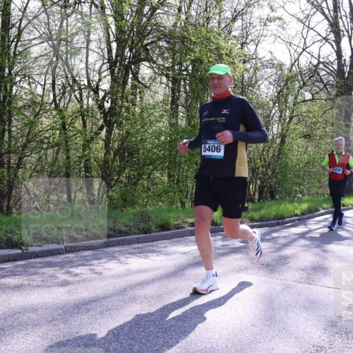 12.04.2026 - 45. Internationalen Wilhelmsburger Insellauf Yannick Fuchs http://msf.ph/oto/9491751 12.04.2026 10:42:55 Laufen 2015, 5406, 4298 meine-sportfotos.de
