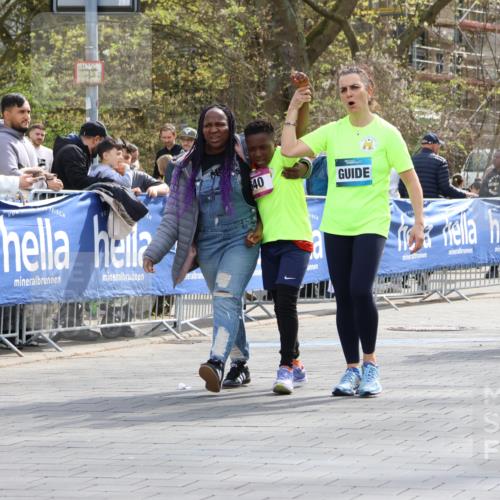 12.04.2026 - 45. Internationalen Wilhelmsburger Insellauf Strokosch-Dieckow http://msf.ph/oto/9491755 12.04.2026 14:56:50 Ziel  meine-sportfotos.de