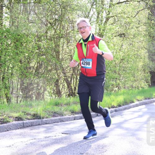 12.04.2026 - 45. Internationalen Wilhelmsburger Insellauf Yannick Fuchs http://msf.ph/oto/9491756 12.04.2026 10:42:56 Laufen 4298 meine-sportfotos.de