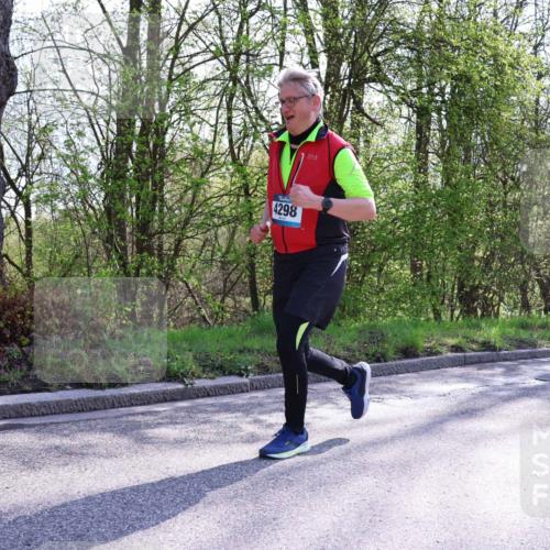 12.04.2026 - 45. Internationalen Wilhelmsburger Insellauf Yannick Fuchs http://msf.ph/oto/9491766 12.04.2026 10:42:58 Laufen 4298 meine-sportfotos.de