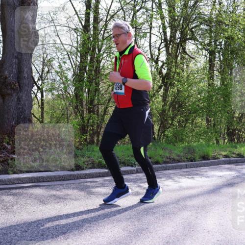 12.04.2026 - 45. Internationalen Wilhelmsburger Insellauf Yannick Fuchs http://msf.ph/oto/9491767 12.04.2026 10:42:58 Laufen 4298 meine-sportfotos.de