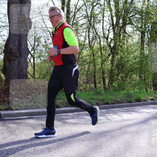 12.04.2026 - 45. Internationalen Wilhelmsburger Insellauf Yannick Fuchs http://msf.ph/oto/9491768 12.04.2026 10:42:58 Laufen  meine-sportfotos.de