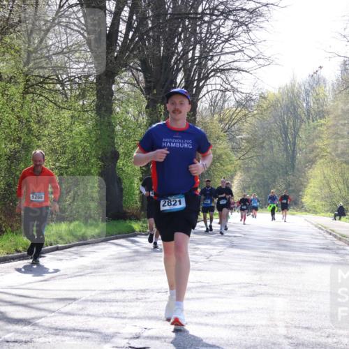 12.04.2026 - 45. Internationalen Wilhelmsburger Insellauf Yannick Fuchs http://msf.ph/oto/9491779 12.04.2026 10:43:02 Laufen 5268, 2821, 5047, 4197 meine-sportfotos.de