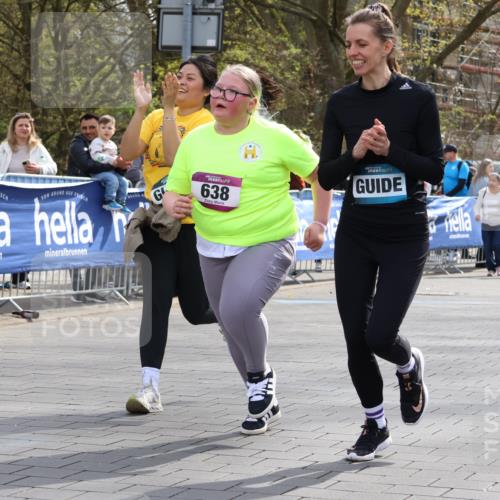 12.04.2026 - 45. Internationalen Wilhelmsburger Insellauf Strokosch-Dieckow http://msf.ph/oto/9491800 12.04.2026 14:55:18 Ziel 638 meine-sportfotos.de