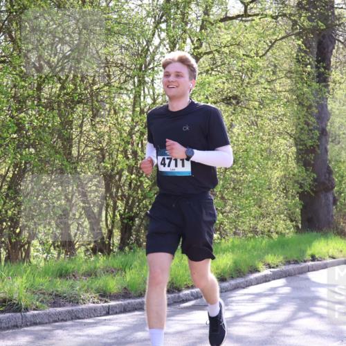 12.04.2026 - 45. Internationalen Wilhelmsburger Insellauf Yannick Fuchs http://msf.ph/oto/9491813 12.04.2026 10:43:08 Laufen 4711, 4636 meine-sportfotos.de