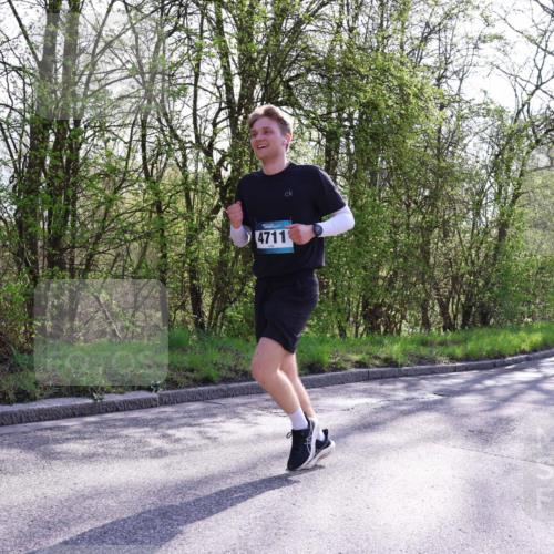 12.04.2026 - 45. Internationalen Wilhelmsburger Insellauf Yannick Fuchs http://msf.ph/oto/9491821 12.04.2026 10:43:09 Laufen 4711 meine-sportfotos.de