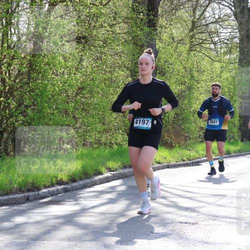 12.04.2026 - 45. Internationalen Wilhelmsburger Insellauf Yannick Fuchs http://msf.ph/oto/9491832 12.04.2026 10:43:11 Laufen 4197, 5047, 3724, 2921 meine-sportfotos.de
